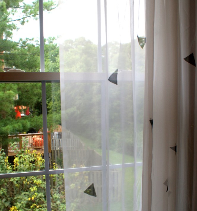 triangle curtains