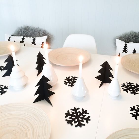 Black and White Christmas #blackandwhite #christmas #decor #minimal #scandinavian #design