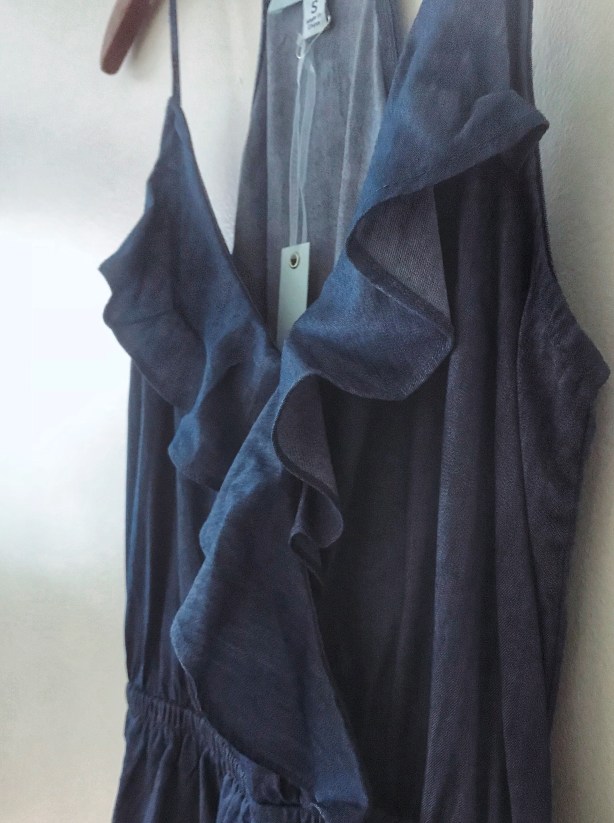 Zuna Apparel Chambray Dress #zunaapparel #ruffles #wrapdress #spring2018